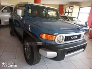 Toyota FJ Cruiser 2014 Blue
