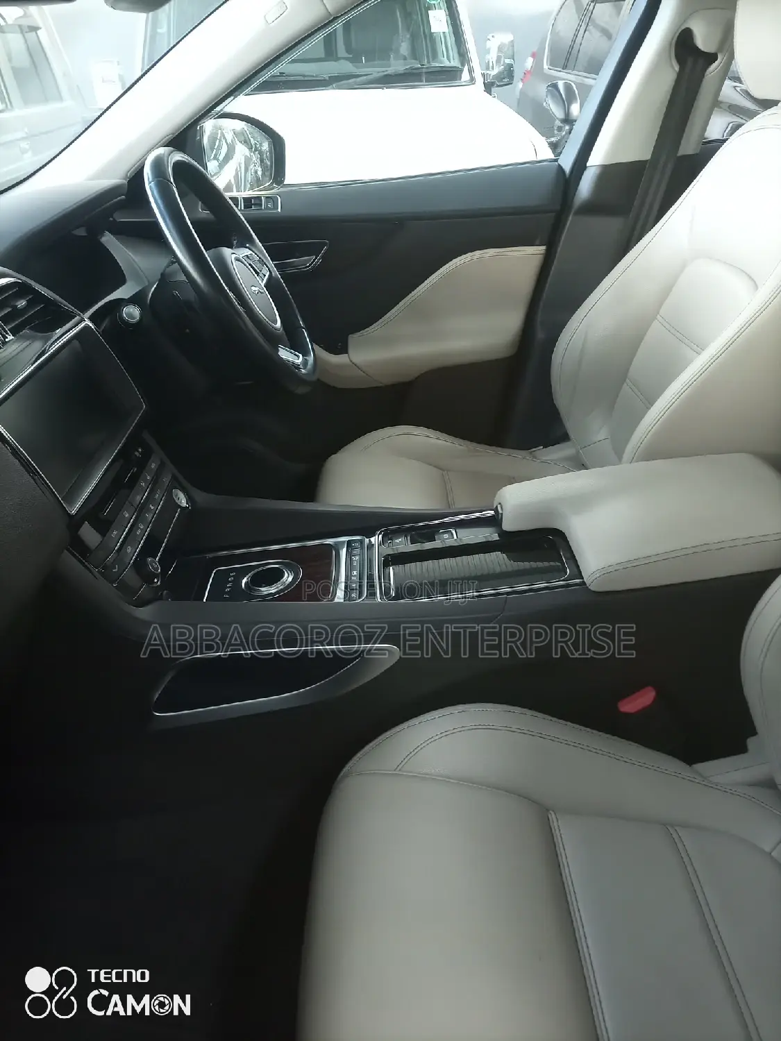 Jaguar F-Pace 2017 First Edition Blue