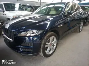 Jaguar F-Pace 2017 First Edition Blue