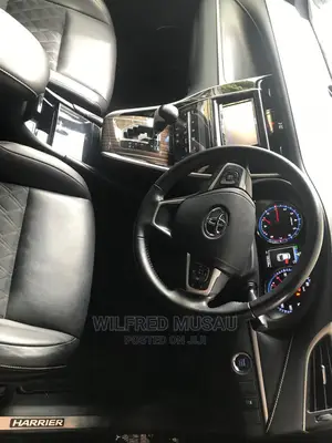 Toyota Harrier 2014