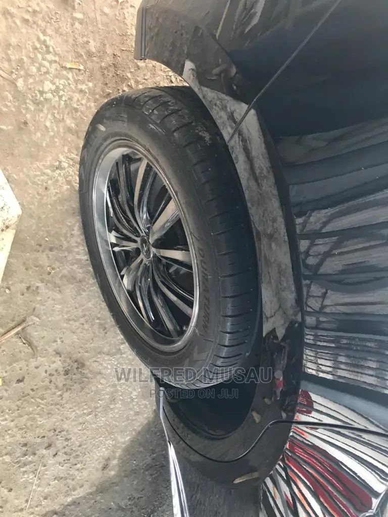 Toyota Harrier 2014