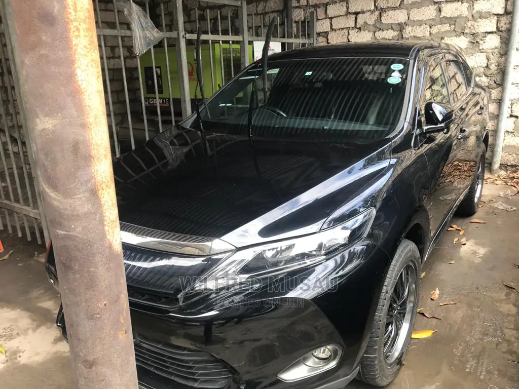 Toyota Harrier 2014