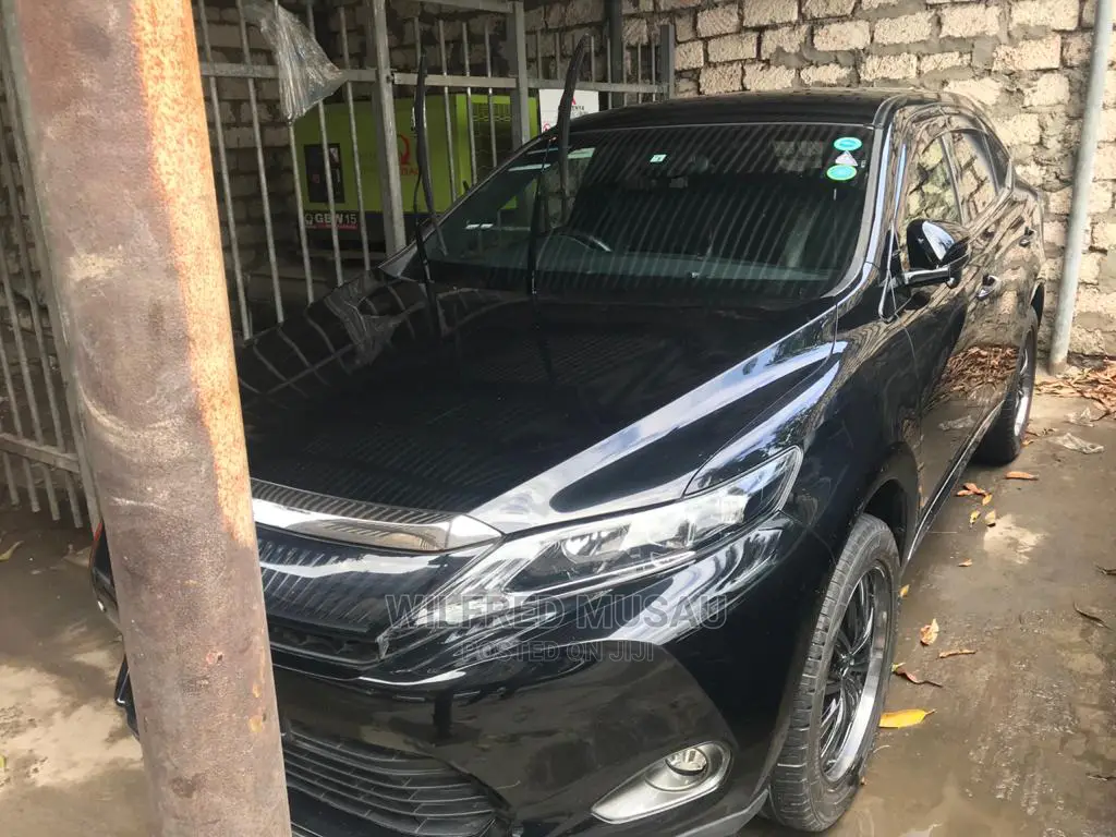 Toyota Harrier 2014