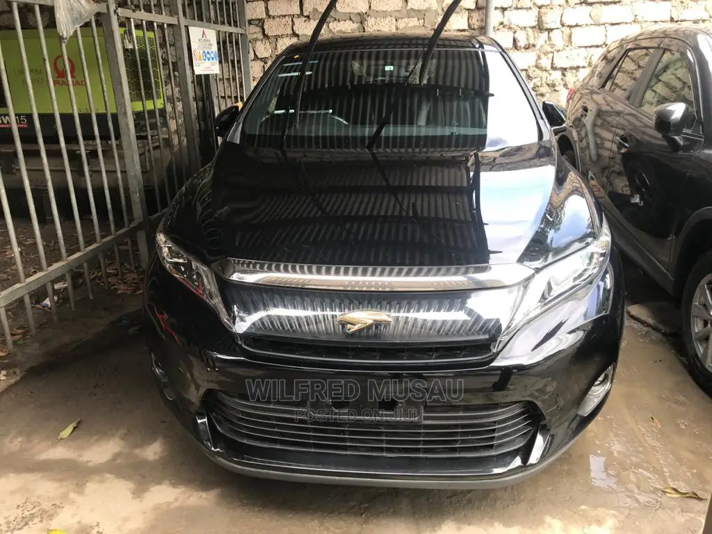 Toyota Harrier 2014