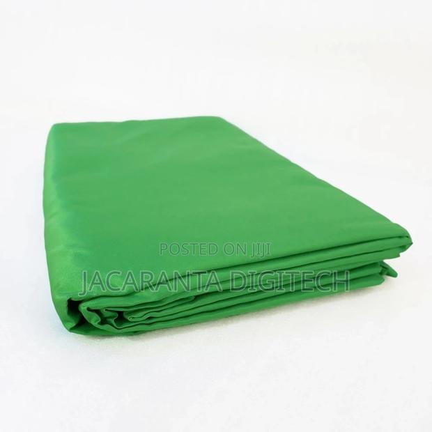 Solid Green Screen Backdrop Background 3 by 4