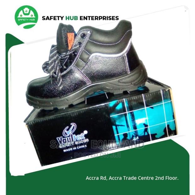 Quality Ant-Static Safety Boots Available - thumbnail 2