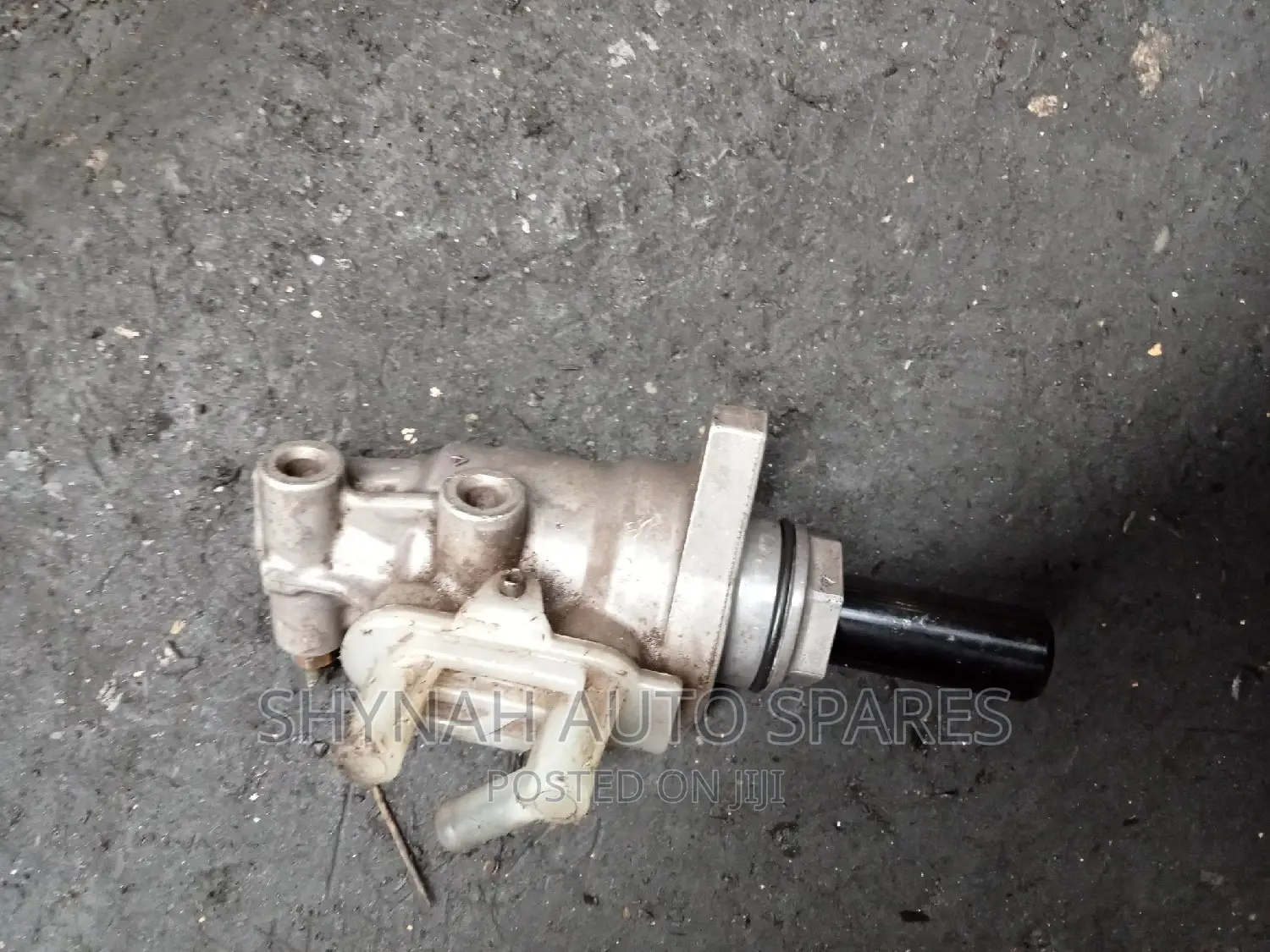 Brake Master Cylinder Toyota Alphard