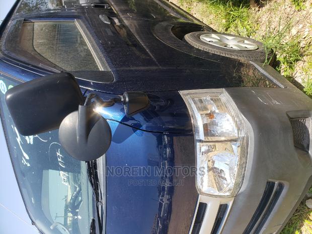 Toyota Hiace Blue - thumbnail 4