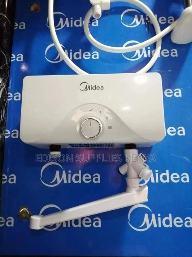 Ariston Instant Water Heater Bathtub Salon Kitchen Undersink - main view