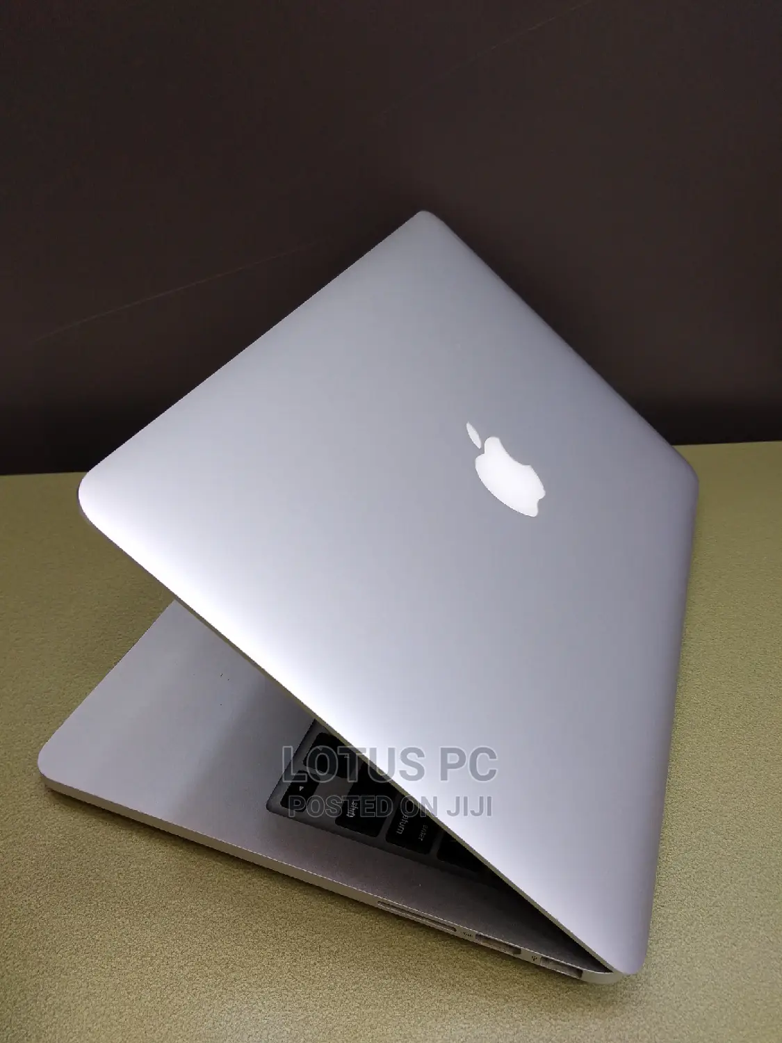 Laptop Apple MacBook Pro 2015 8GB Intel Core I5 SSD 128GB