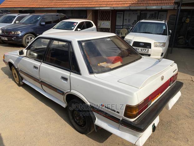 Subaru Leone 1994 White - thumbnail 3