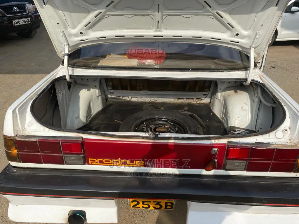 Subaru Leone 1994 White