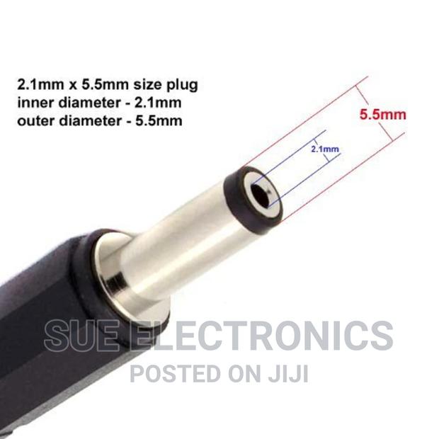 7.5V 3A Power Adapter With Reversible 2.1 DC Plug - thumbnail 2