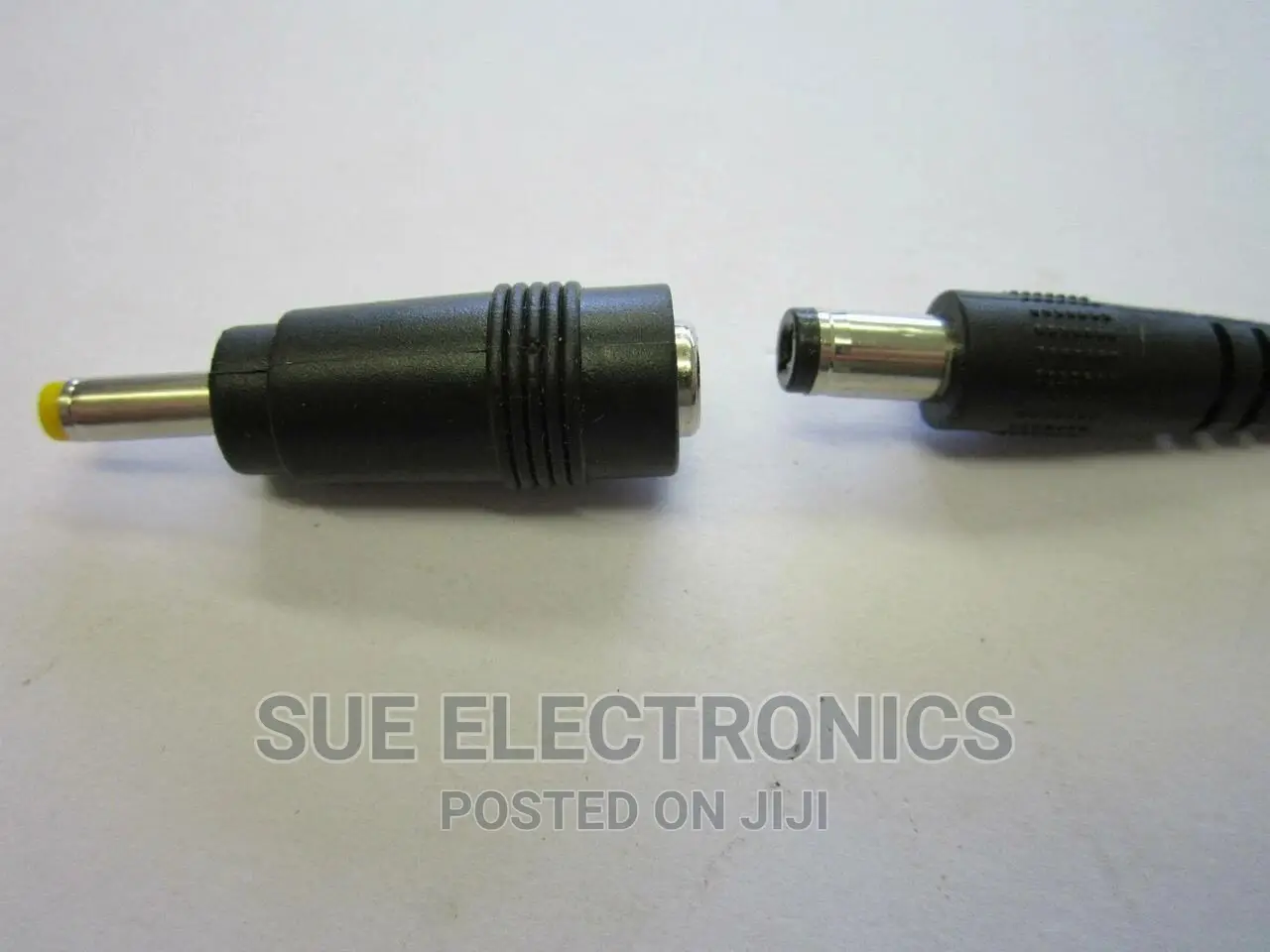 AC/DC 9V 3A Wall Plug in Power Adapter
