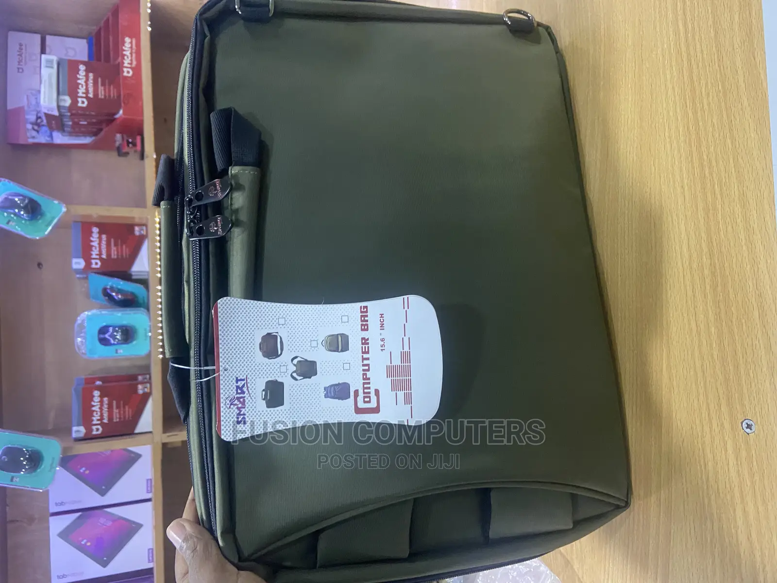 2-In-1 Laptop Bag