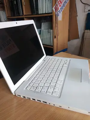Laptop Apple MacBook 2008 4GB Intel Core 2 Duo HDD 320GB