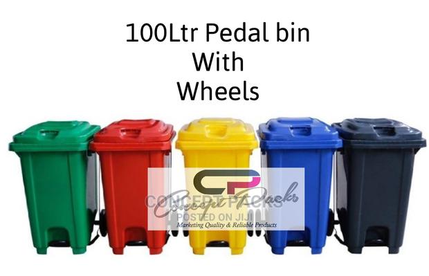 100ltr Coloured Hd Pedal Bin With Wheels. - thumbnail 2
