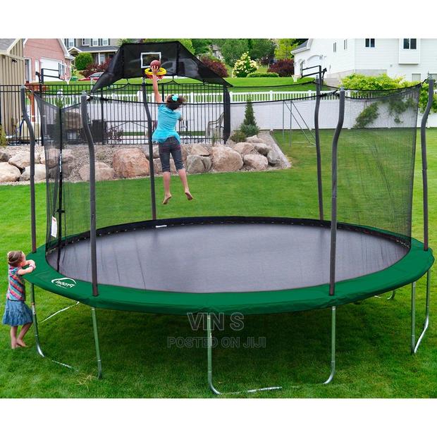 Trampolinês" Trampolinès+ Trámpolines* Trampôlines