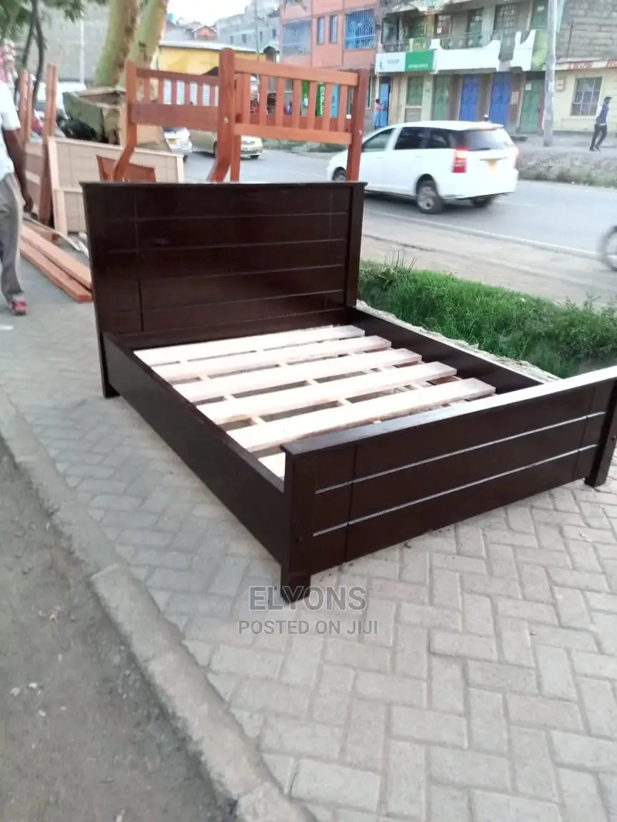 Bed 5*6 Hardwood Bed