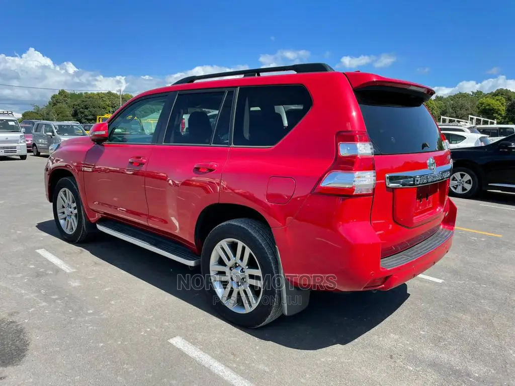 Toyota Land Cruiser Prado 2015 Red