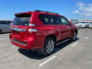 Toyota Land Cruiser Prado 2015 Red