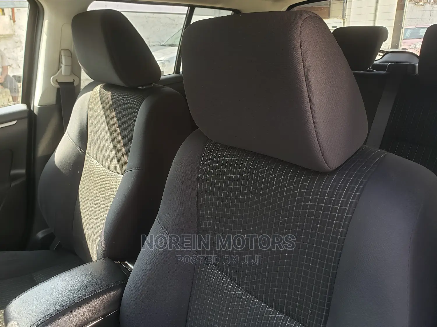 Suzuki Swift 2015 Brown