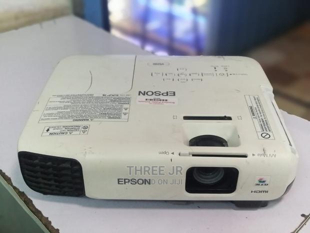 Ex-Uk Epson Projectors on Offer!! Clarity on Point - thumbnail 3