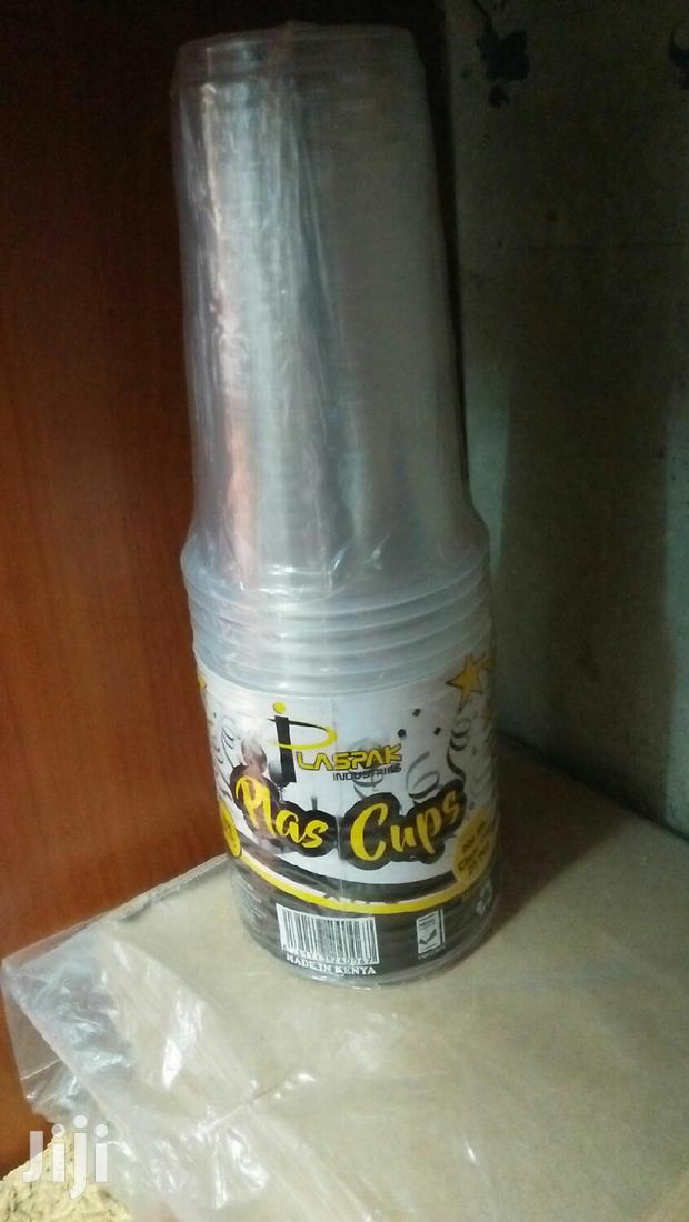 Disposables Plates And Cups - main view