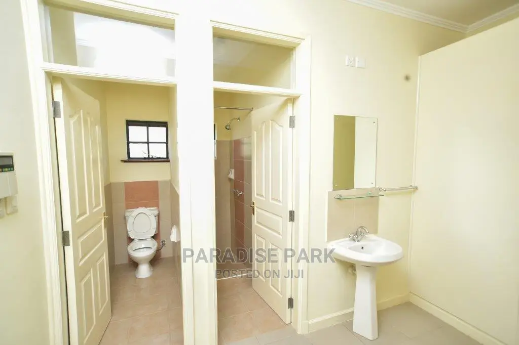 3bdrm House in Paradise Park Estate, Kinanie for sale