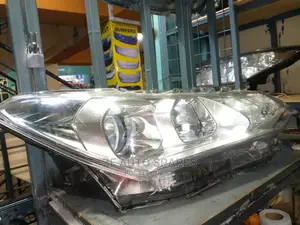 Fielder 2016 Headlight