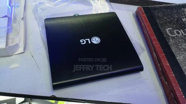 LG Ultra Slim Portable DVD Writer - thumbnail 3