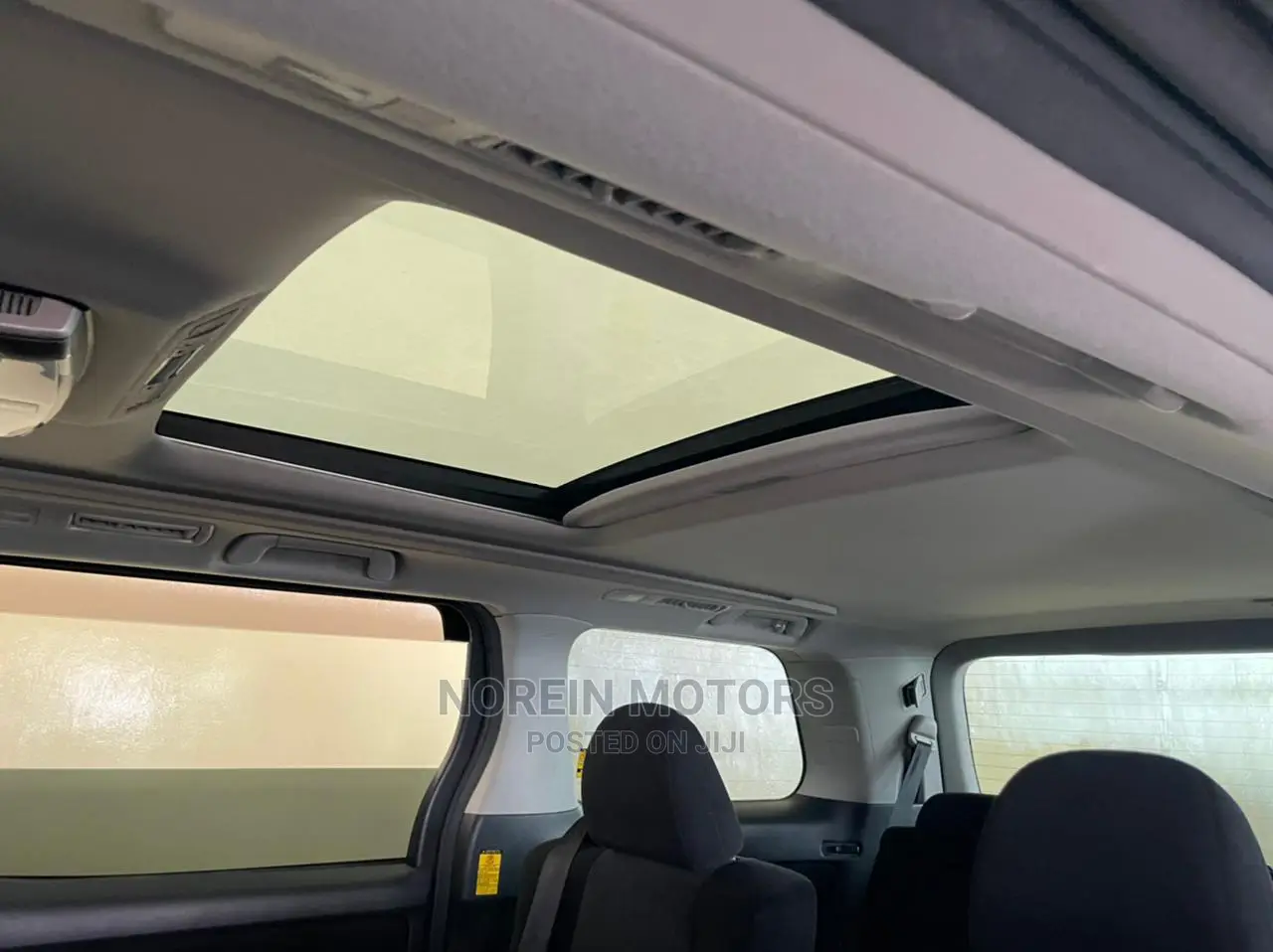 Toyota Vellfire 2014 Black