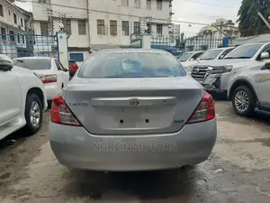 Nissan Latio 2014 Silver