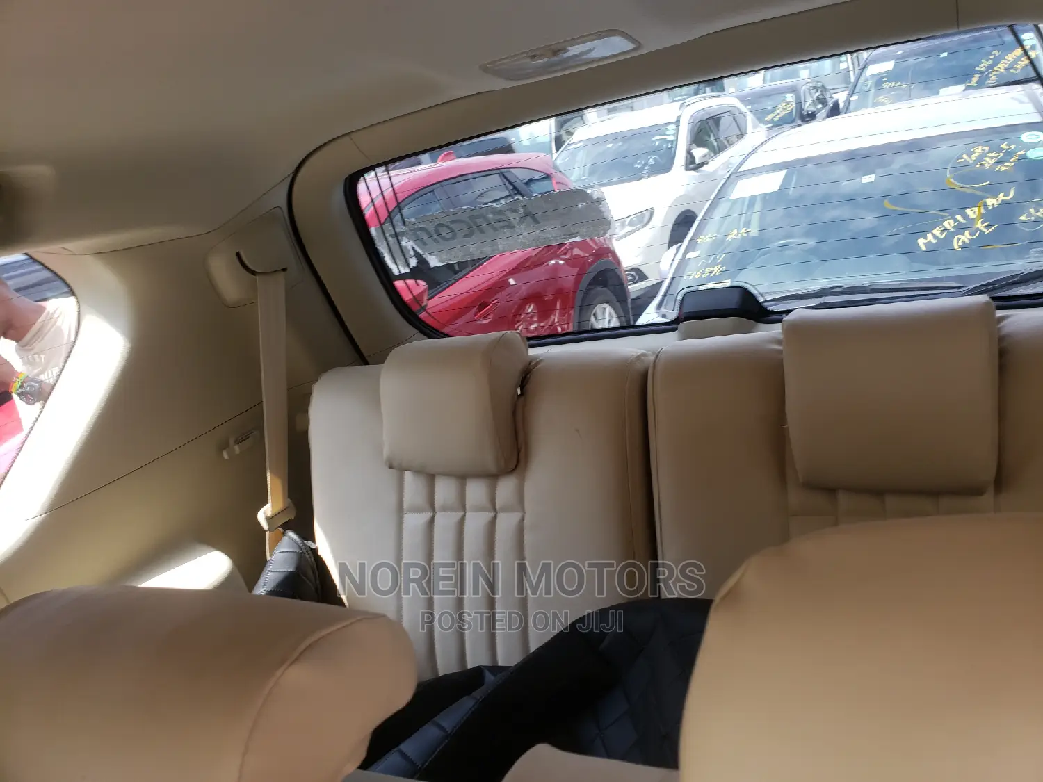 Toyota Land Cruiser Prado 2018 Off White
