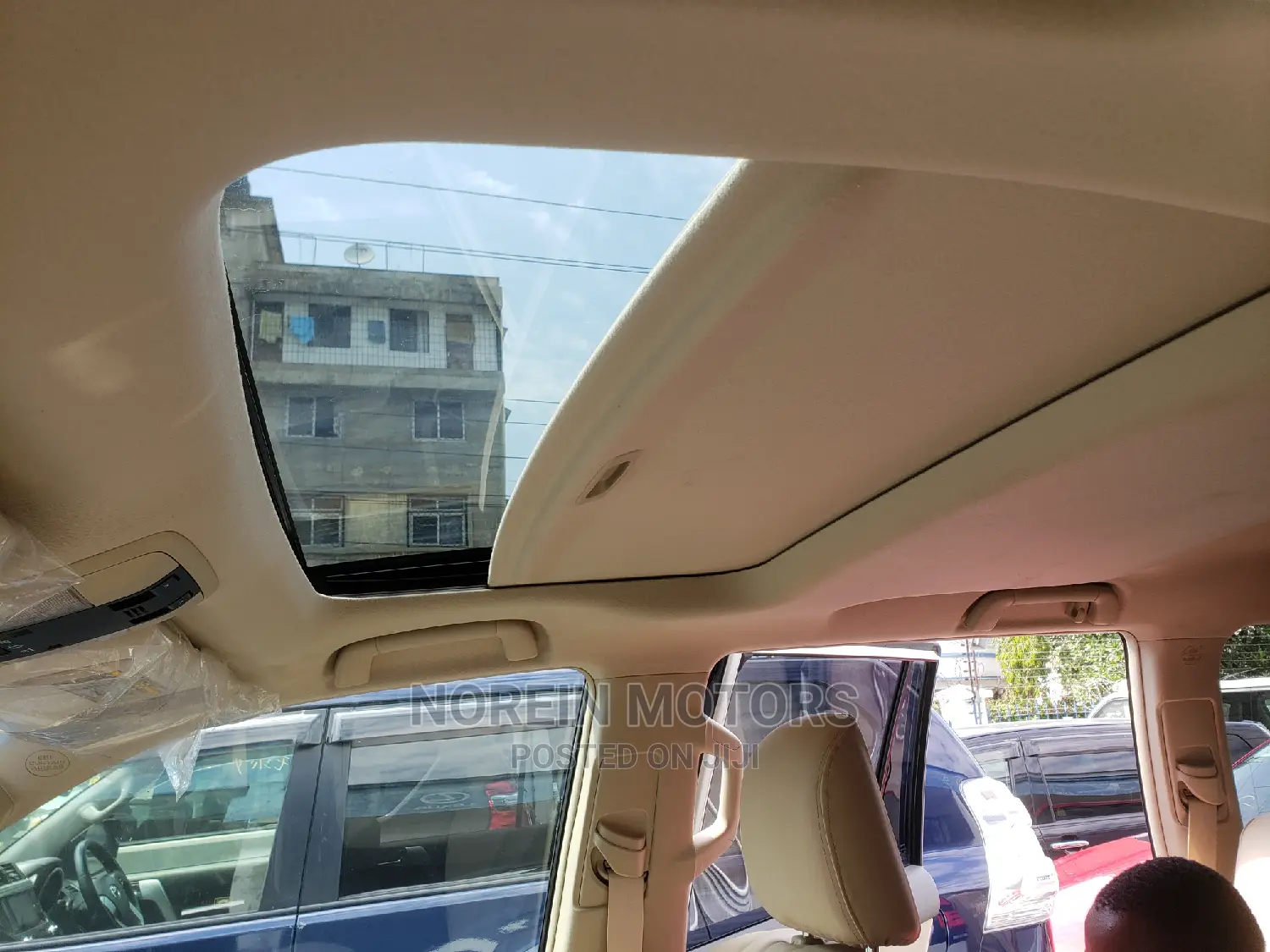 Toyota Land Cruiser Prado 2018 Off White
