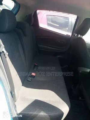 Toyota Vitz 2015 Blue