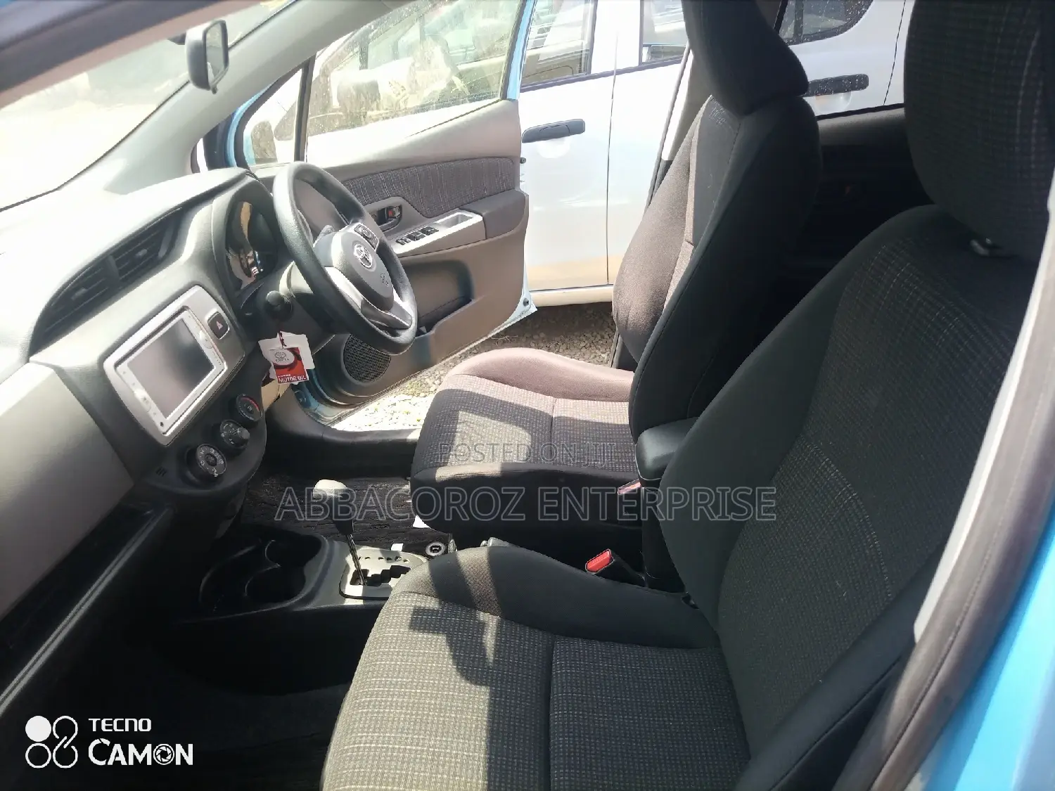 Toyota Vitz 2015 Blue