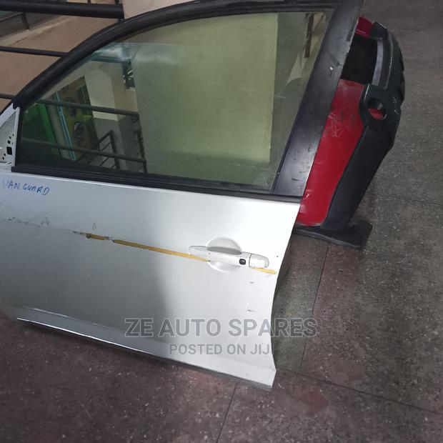 Toyota Vanguard 2008 Front Door