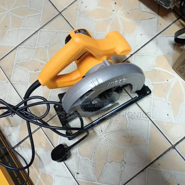 Circular Saw 1400w Ingco