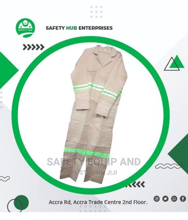 Reflective Overalls for Workers - thumbnail 2