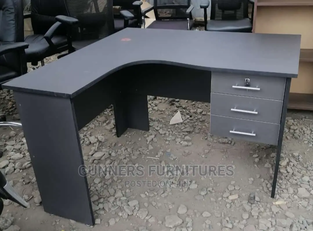 L Shaped Desk 4*4.