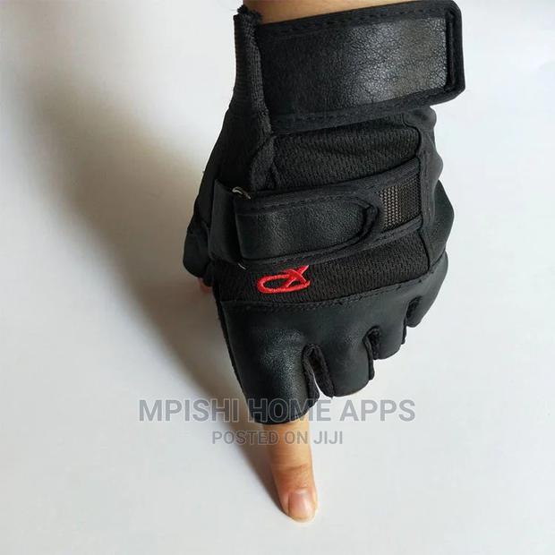 Gym Gloves - thumbnail 2