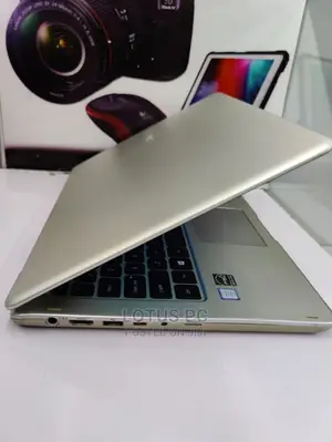 Laptop Samsung NP740U3E 12GB Intel Core I5 HDD 1T