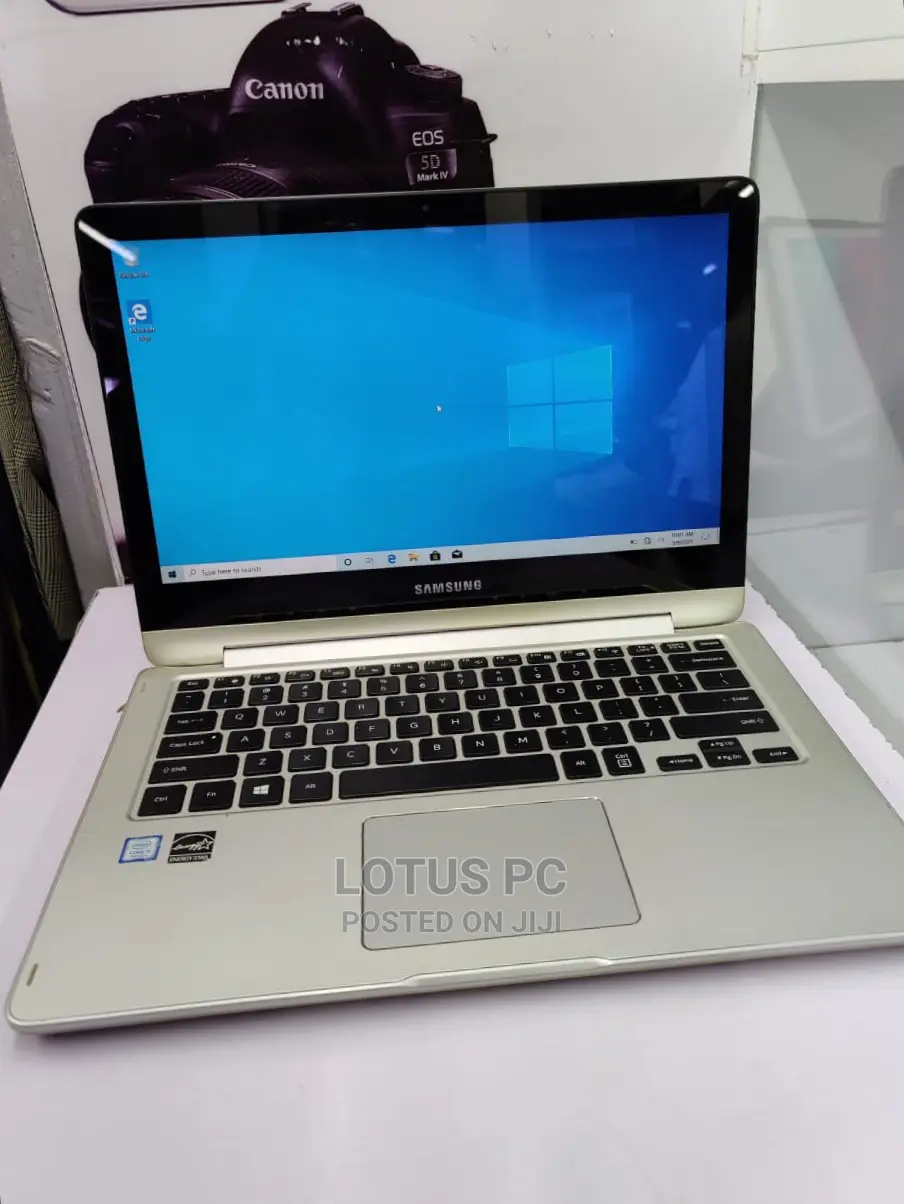 Laptop Samsung NP740U3E 12GB Intel Core I5 HDD 1T