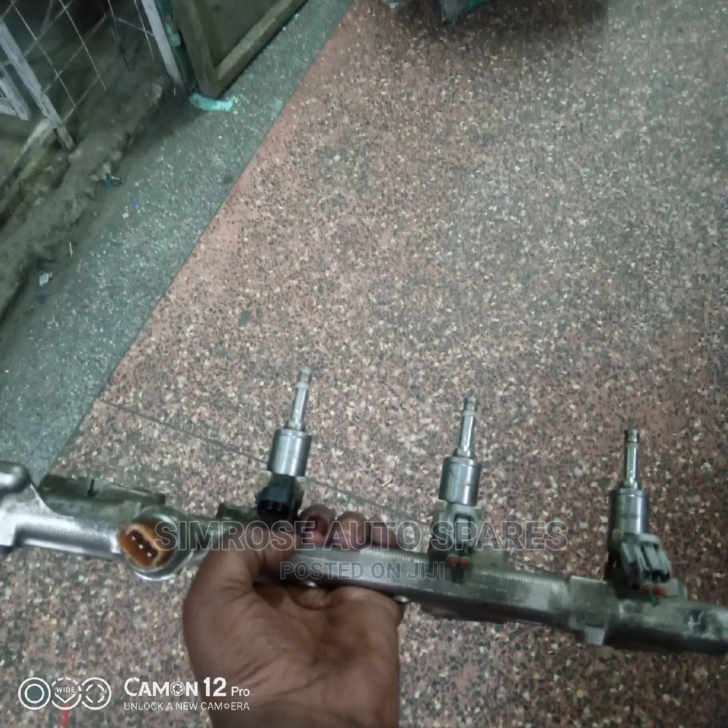 Fuel Nozzles for Nissan Note Plus the Pressure Sensor.