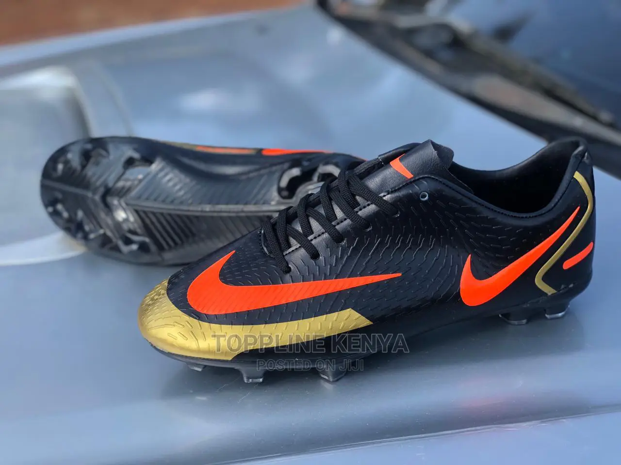 Black Nike Soccer Shoes Men Soccer Shoes Turf Tf Soccer Boot in Nairobi