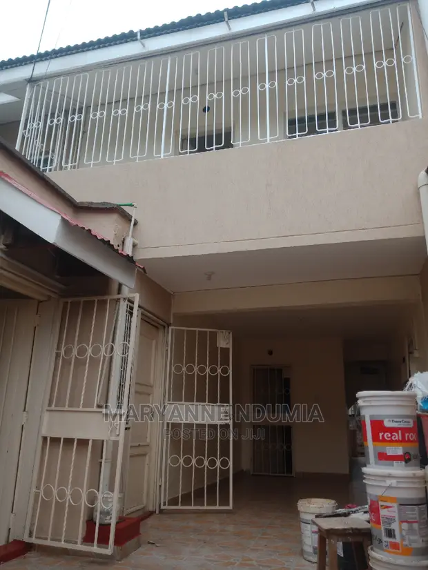 3bdrm Maisonette in South B for Rent