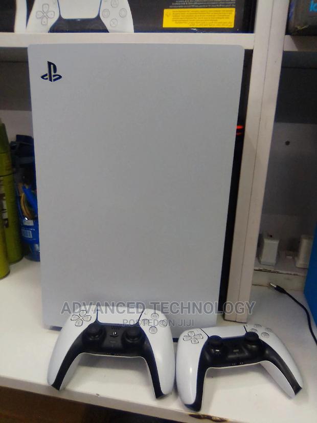 Used Ps5 Standard Edition - thumbnail 2