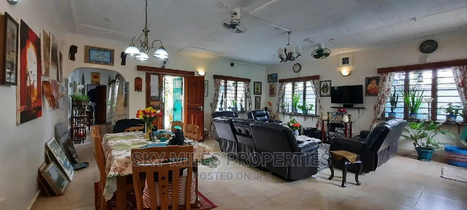 Furnished 4bdrm Villa in Jumba Ruins Way, Mtwapa for Sale