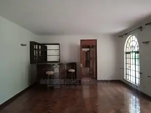 4bdrm Villa in Karen for Rent